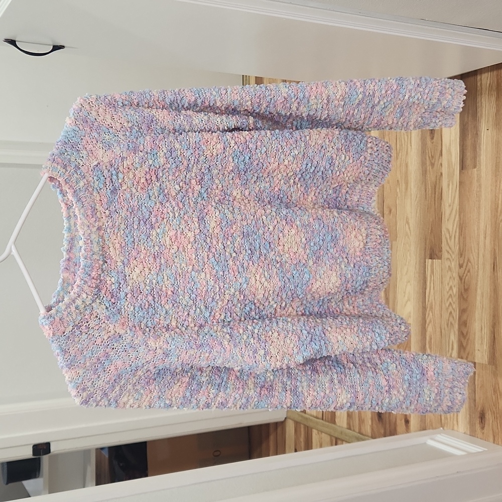 Lelis Collection cotton candy sweater M